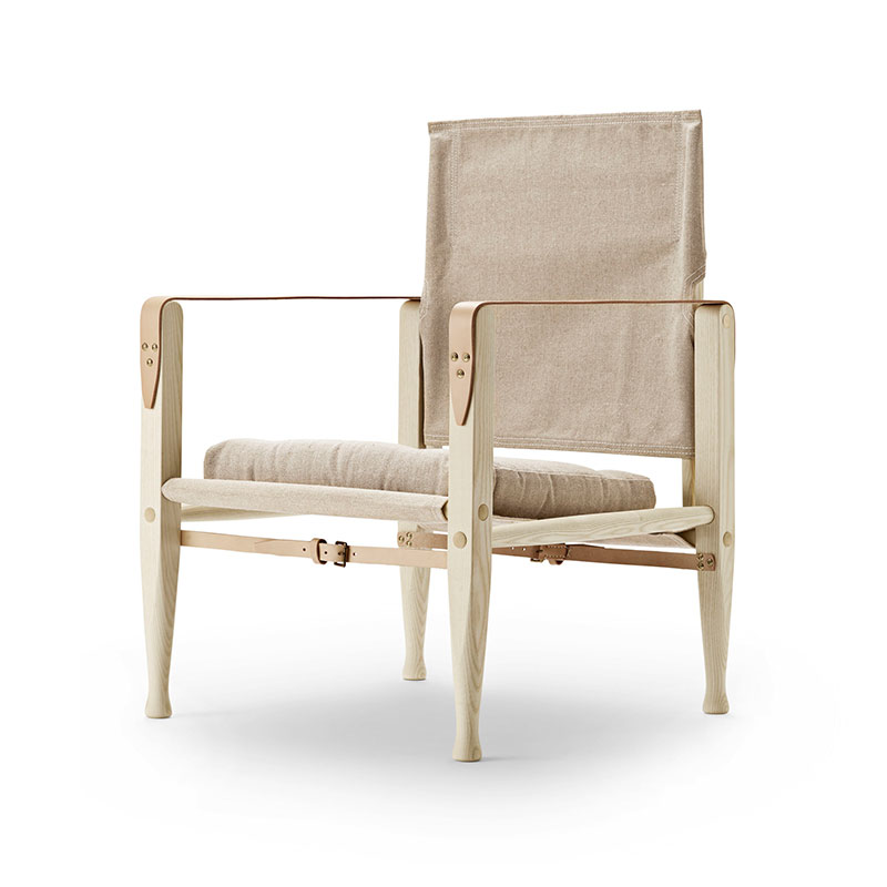 Carl Hansen KK4700 Safari Chair by Kaare Klint with Cushion - Ash natural Canvas 3 Olson and Baker - Designer & Contemporary Sofas, Furniture - Olson and Baker showcases original designs from authentic, designer brands. Buy contemporary furniture, lighting, storage, sofas & chairs at Olson + Baker.