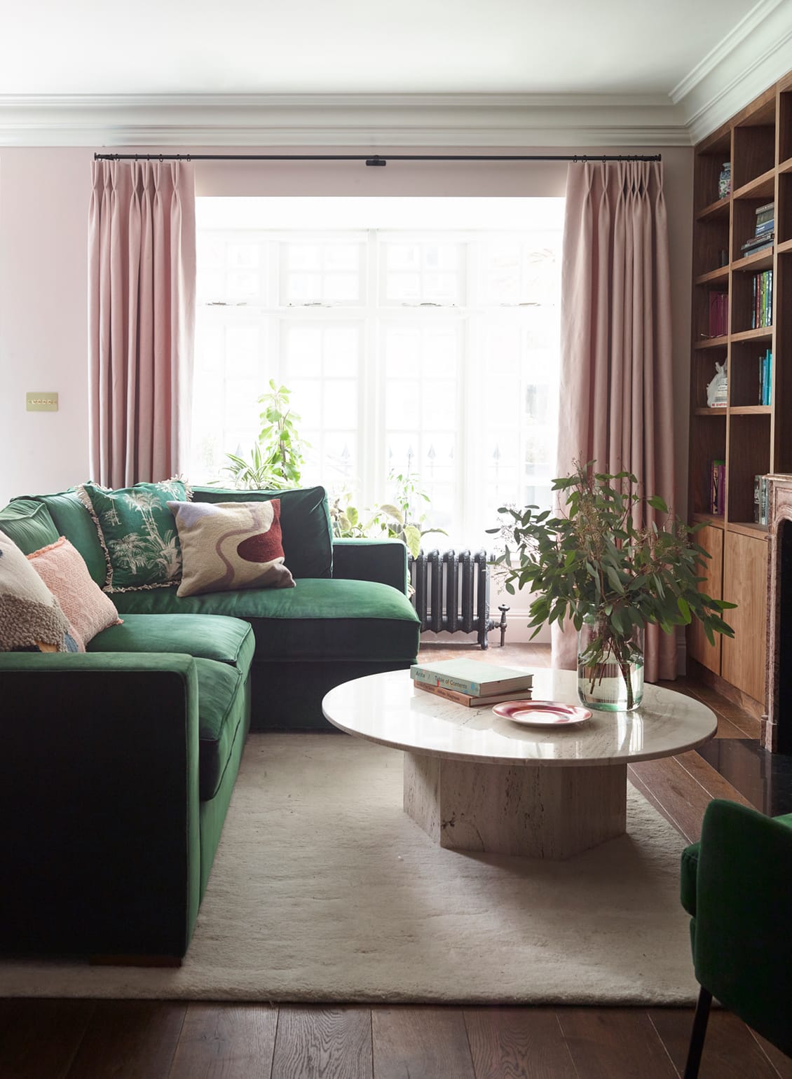 Pia-Design-Kensington-Residential-Lounge-Narrow