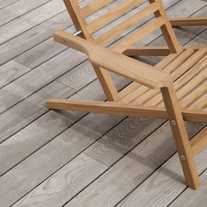 Carl Hansen - AH603 Outdoor Deck Chair - Lifestyle Image 04 Olson and Baker - Designer & Contemporary Sofas, Furniture - Olson and Baker showcases original designs from authentic, designer brands. Buy contemporary furniture, lighting, storage, sofas & chairs at Olson + Baker.
