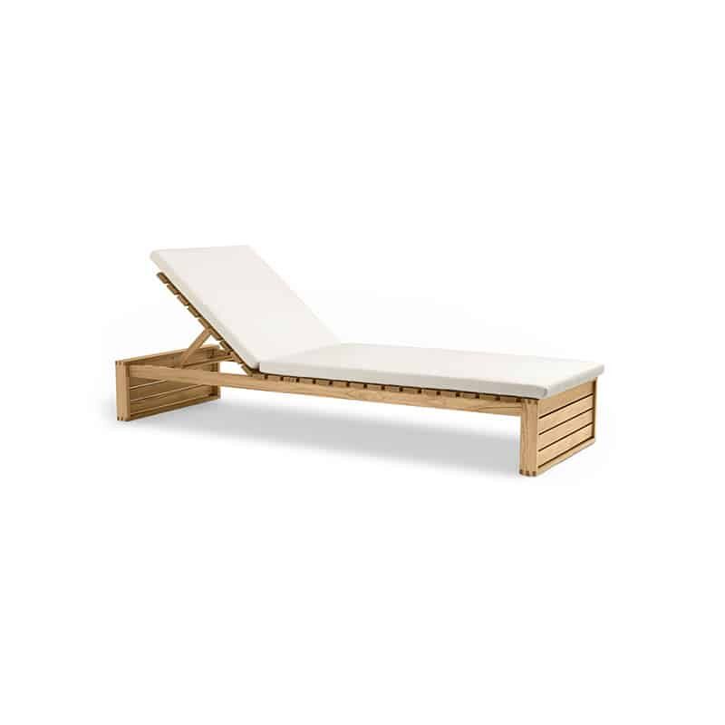 Carl Hansen BK14 Sun Lounger by Bodil Kjaer Olson and Baker - Designer & Contemporary Sofas, Furniture - Olson and Baker showcases original designs from authentic, designer brands. Buy contemporary furniture, lighting, storage, sofas & chairs at Olson + Baker.