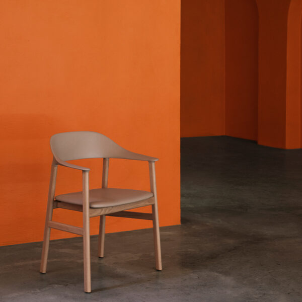 Herit Chair with Arms