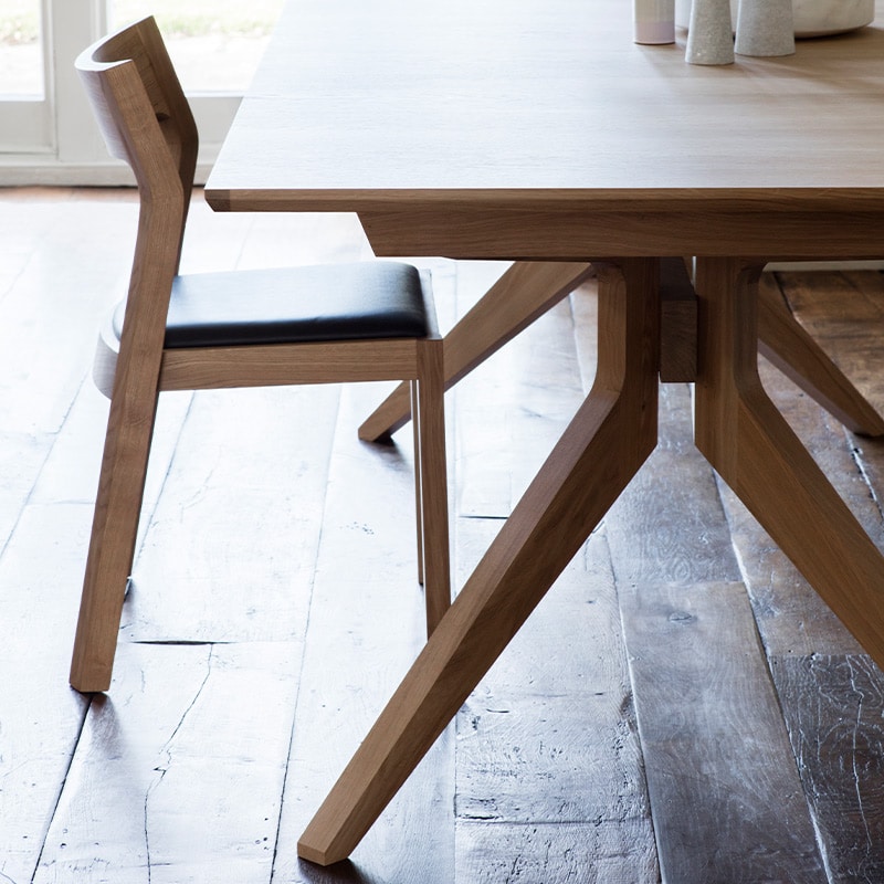 Case Cross Extendable Dining Table | Olson & Baker UK